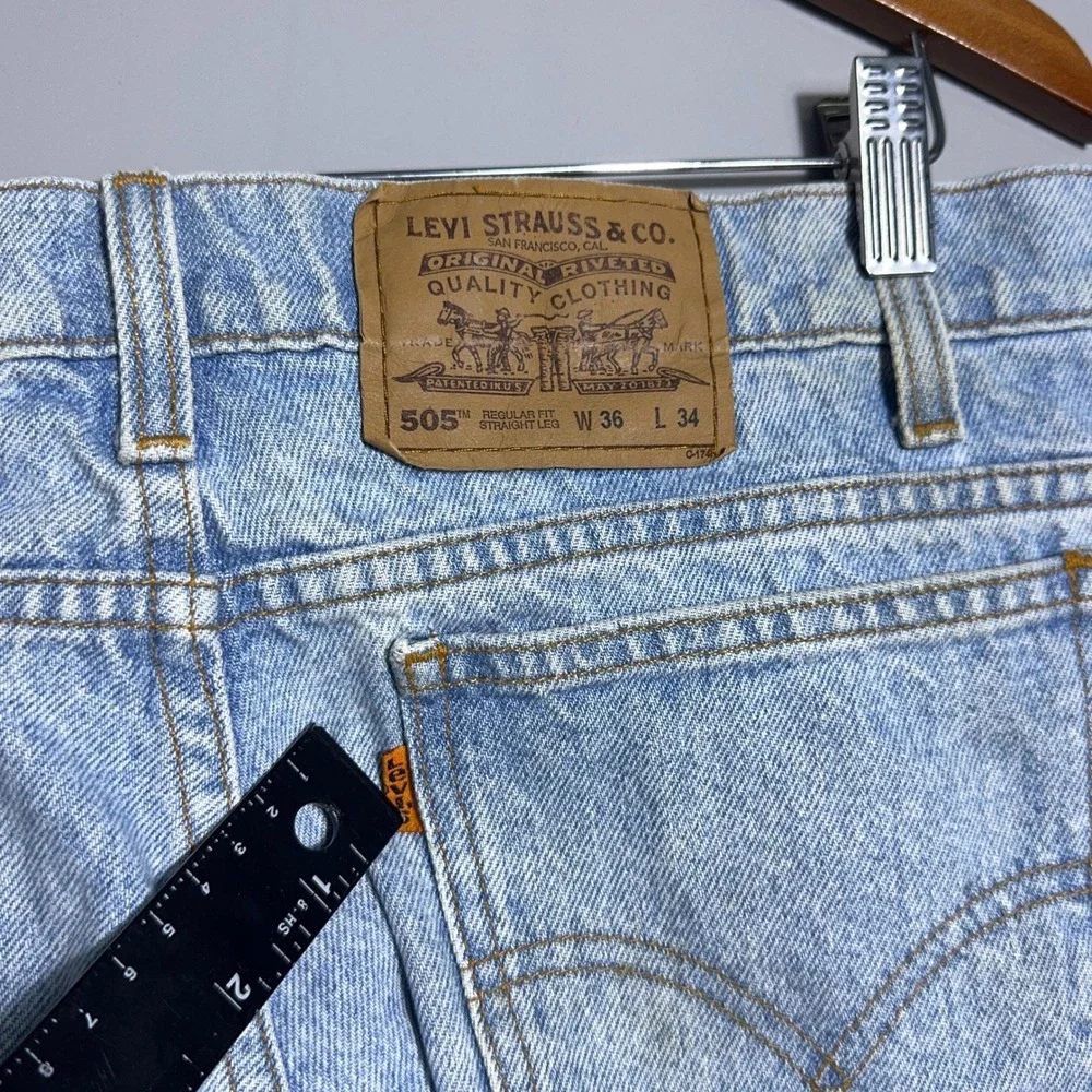 Vintage Levi's 505 Regular Fit 90s Jeans Mens Size 36x34 (Fits 34x32)